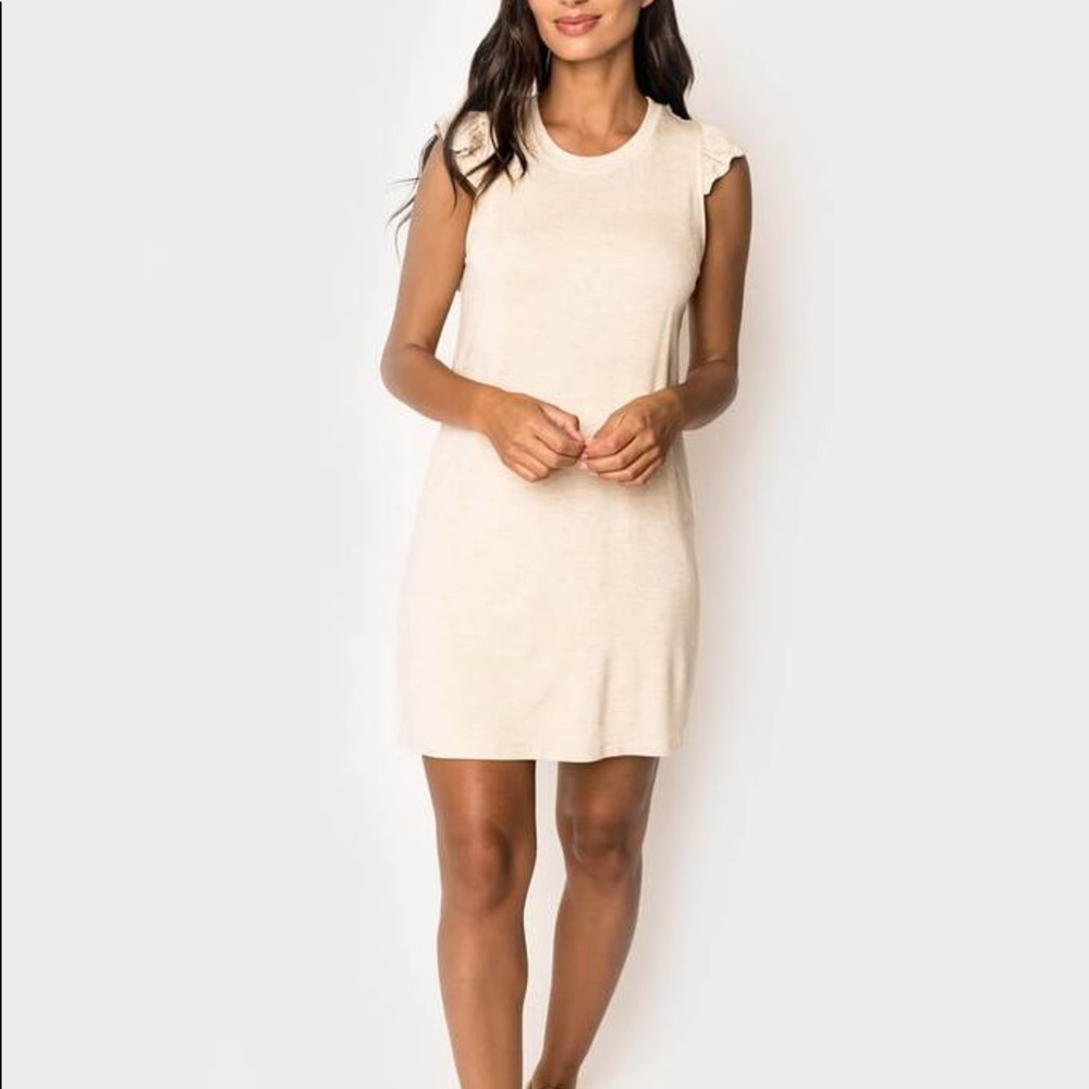 NWT Gibsonlook Ruffle dress in Oatmeal Sz XL
